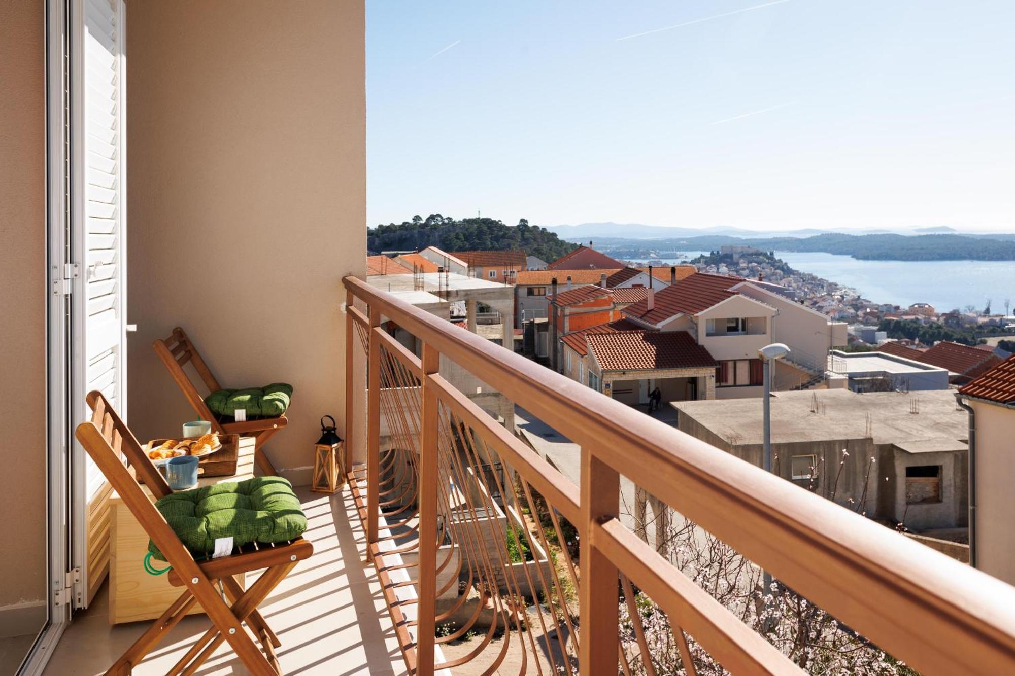 Summer Breeze Apartment - Quiet Place With A Spectacular View And A Garden Sibenik Exterior photo